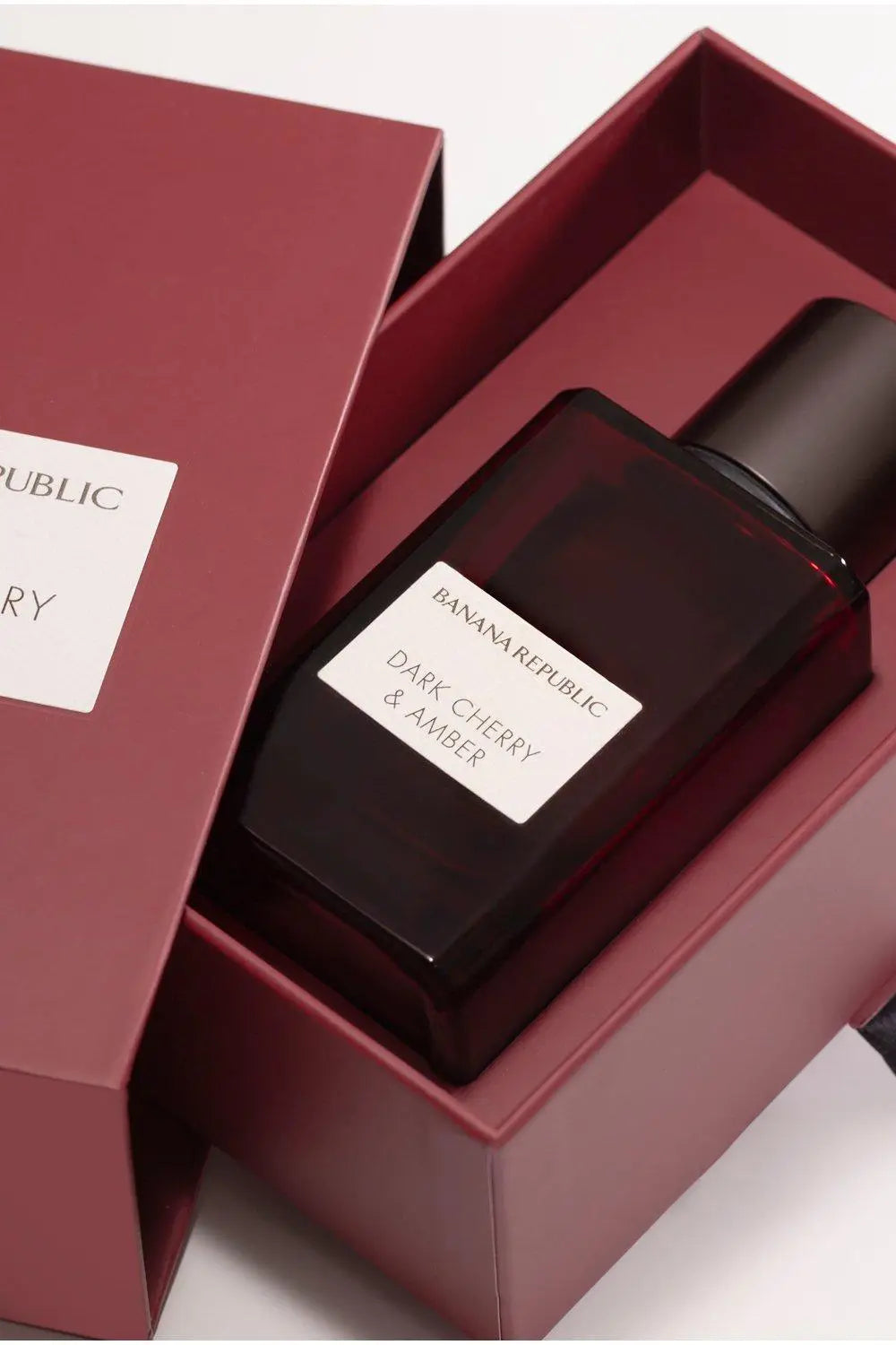 Banana Republic Dark Cherry & Amber EDP 75ml